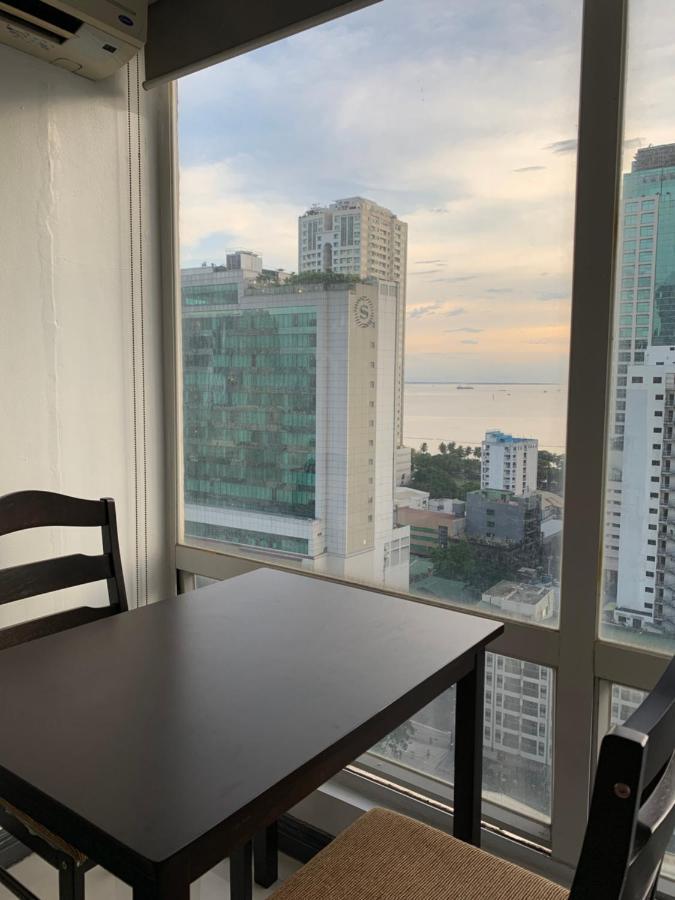 1 Bedroom With Balcony, Fully Furnished Overlooking Manila Bay At Birch Tower, Malate, مانيلا المظهر الخارجي الصورة