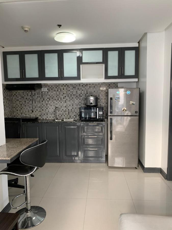1 Bedroom With Balcony, Fully Furnished Overlooking Manila Bay At Birch Tower, Malate, مانيلا المظهر الخارجي الصورة